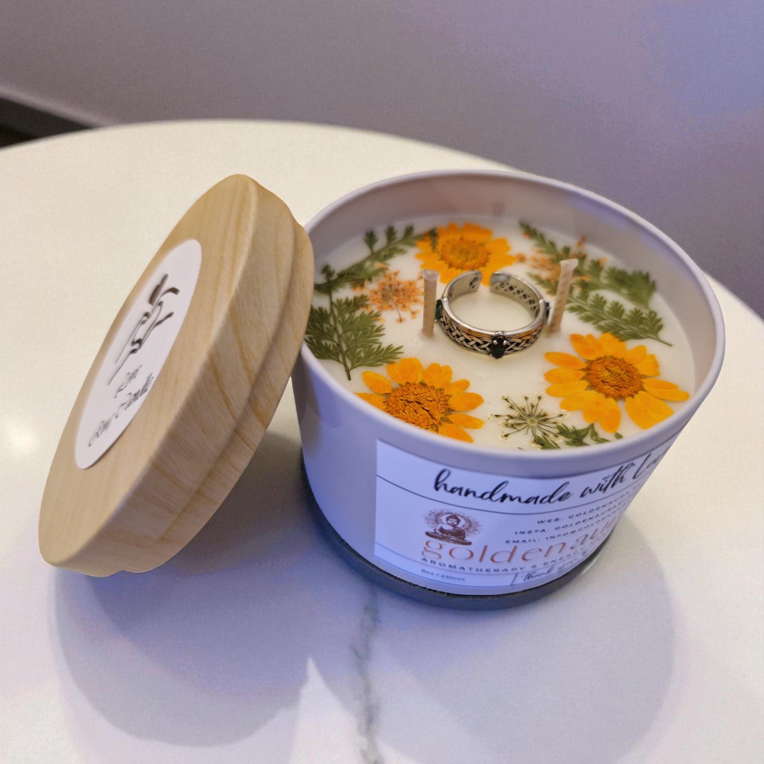 Love & Bloom Ring Candle