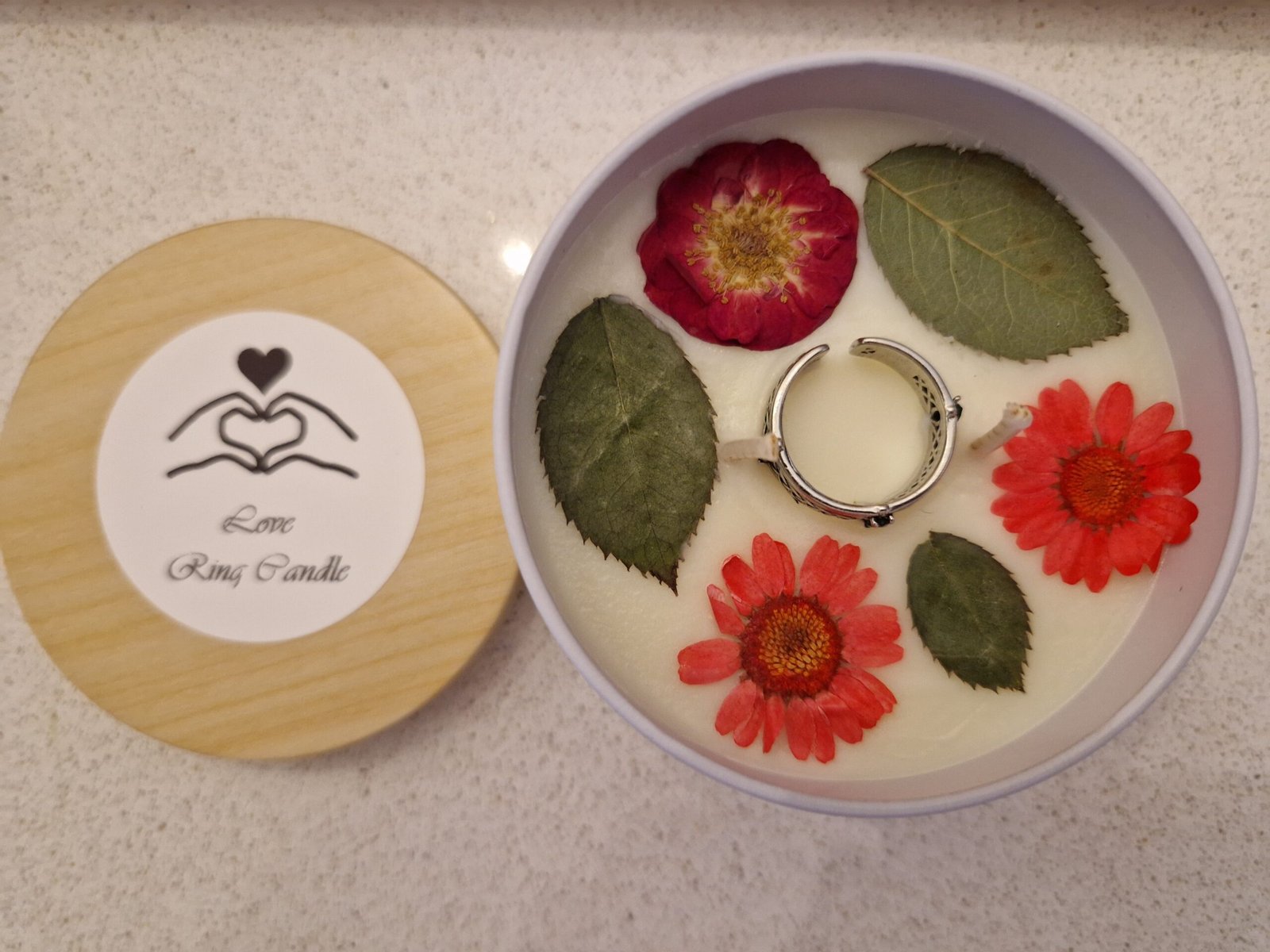 Love & Bloom Ring Candle - Image 4