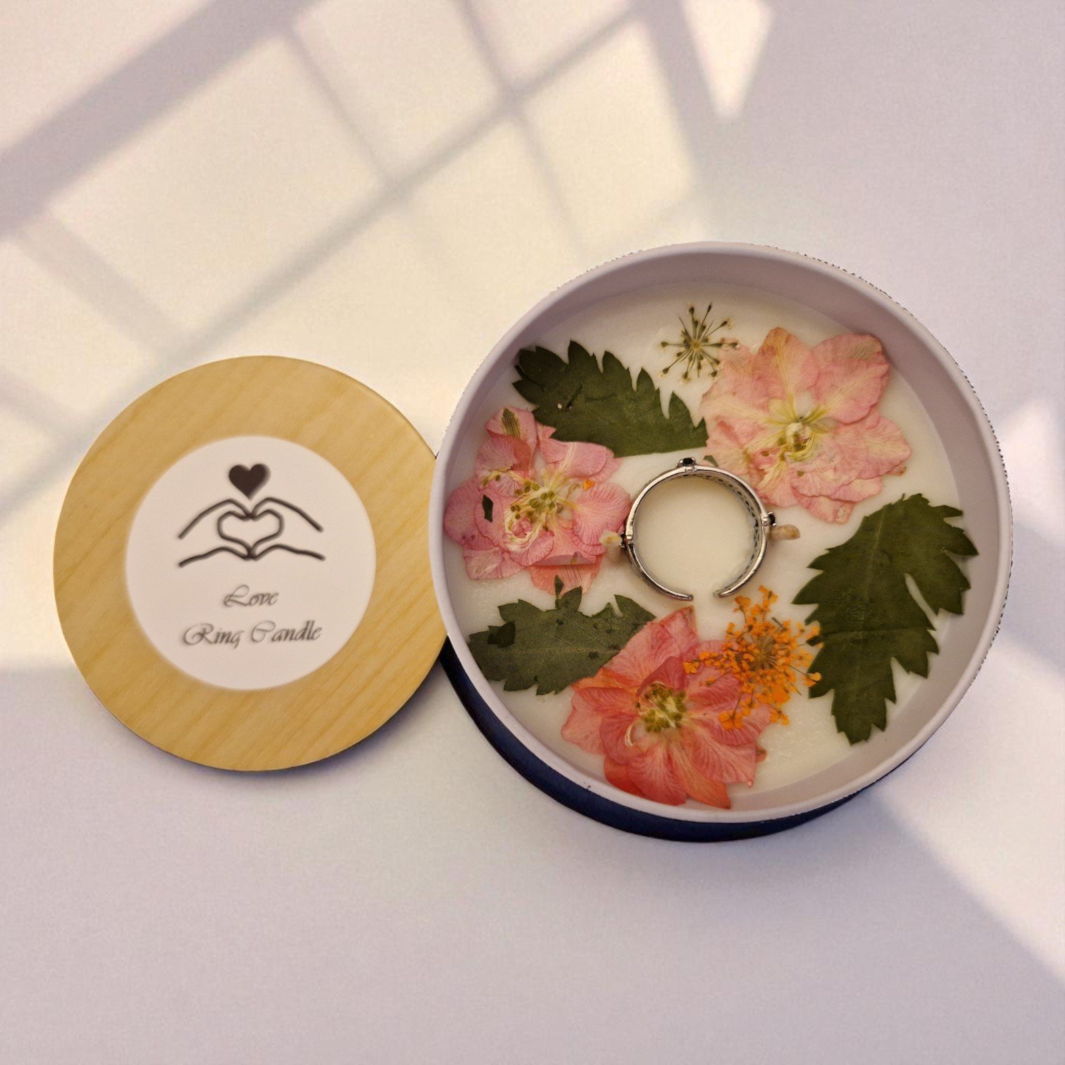 Love & Bloom Ring Candle - Image 5